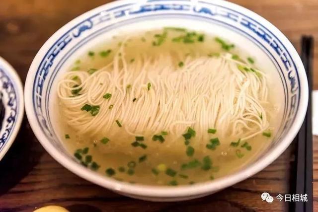 独家调味吊汤,相城一碗白焖肉面杀入